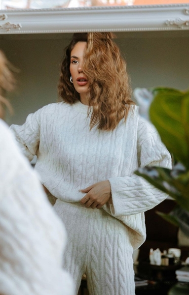 H&M NWT CABLE LOUNGE KNIT SET TOP SWEATER & PANTS BLOGGER'S FAV NEW - Picture 12 of 16